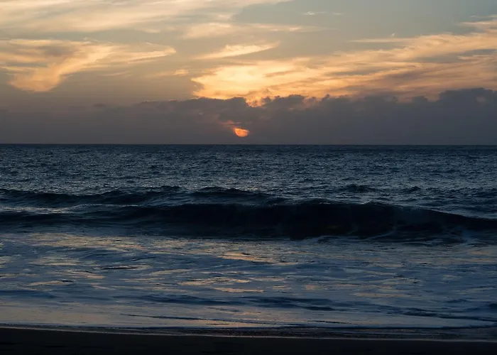 Lua Lua Palmas (adults Only) Hostel